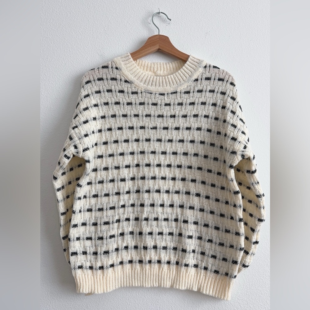 Brand New Knitted Polyester Sweater
